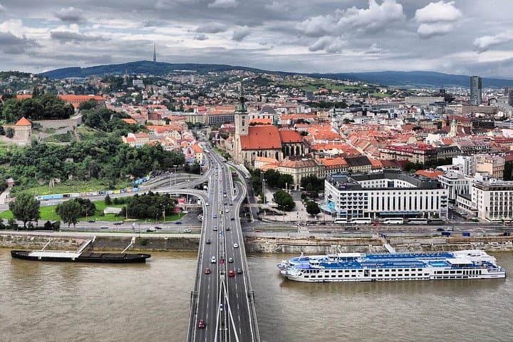 Private Vienna to Budapest Transfer via Slovakia — Bratislava & UNESCO Banská Štiavnica Day Tour
