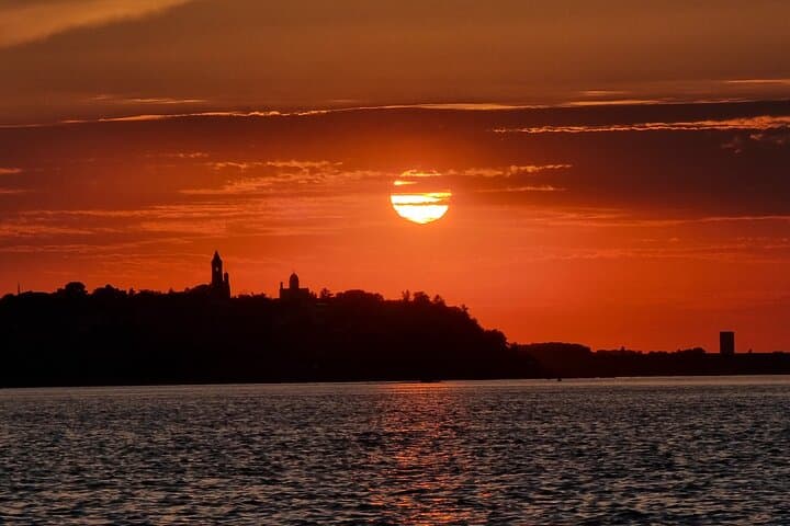 Sunset Kayak Adventure on the Danube and Sava in Belgrade photo 6