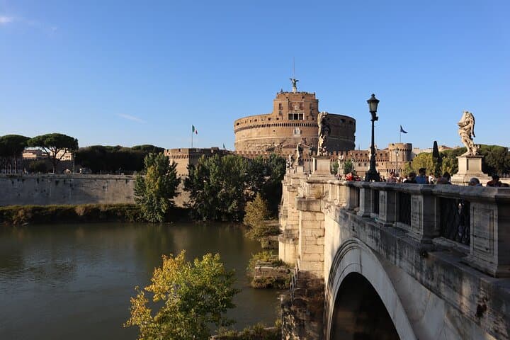 Castel Sant'Angelo Guided Tour: Rome's Fortress, Tomb & Terrace Views