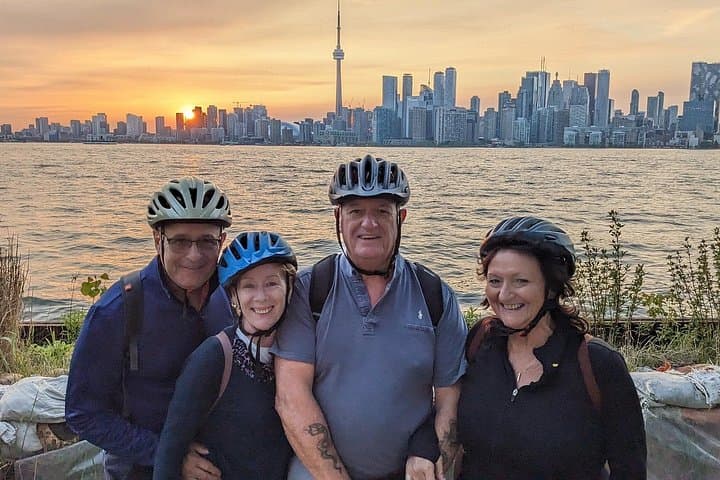 Toronto Islands Evening Bike Tour: Twilight Cycling Across the Harbour photo 1