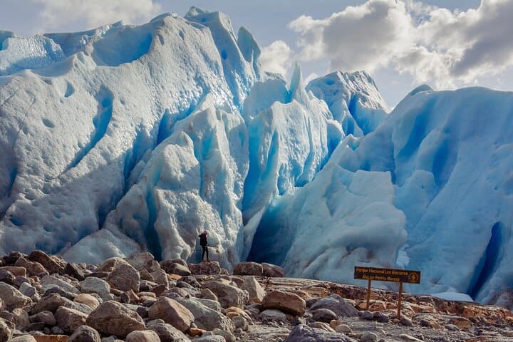 Blue Safari: Close-Up Boat & Shore Hike to Perito Moreno Glacier photo 2