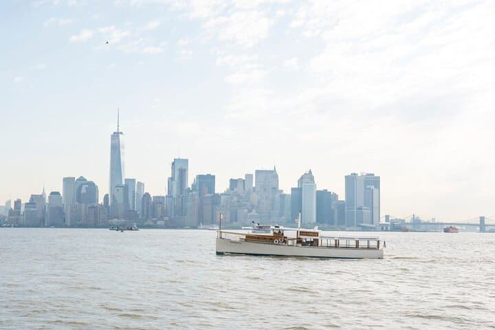 Experience Iconic New York Sights on a Scenic Boat Cruise photo 6