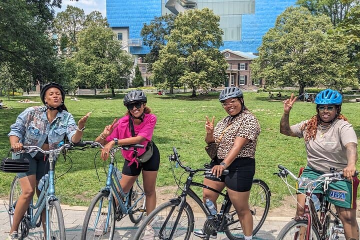 Explore Downtown Toronto by Bike: Kensington, Markets & City Sights photo 4