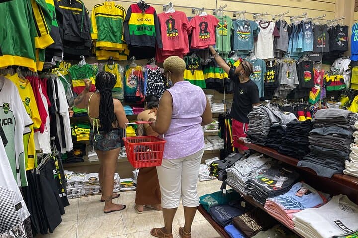Montego Bay Historic Tour: Sam Sharpe Square, Croydon Estate & Rose Hall