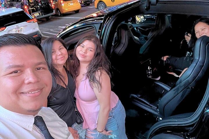Private airport transfer: smooth ride from JFK to New York City center photo 1