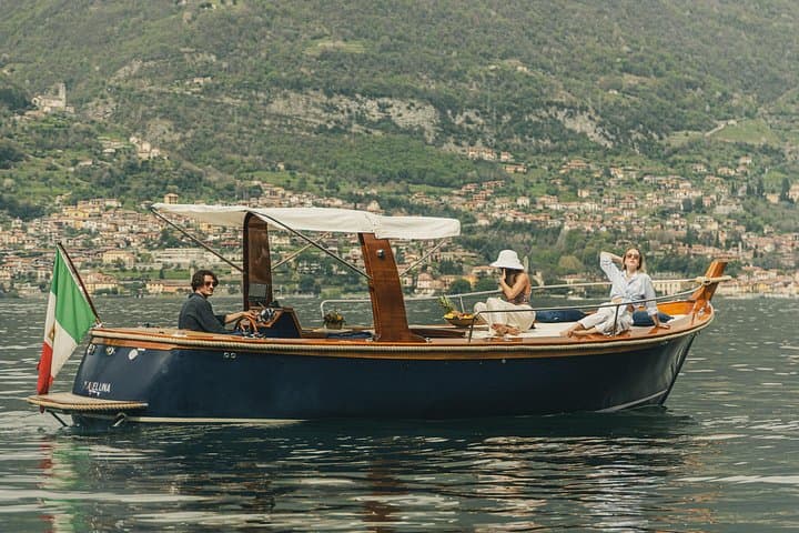 Private 3-Hour Bellagio Boat Tour on Lake Como — Villas, Swimming & Hidden Islands photo 2