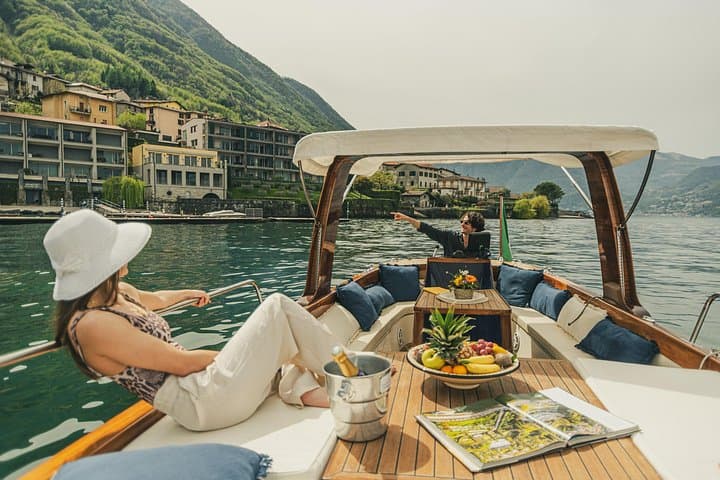 Private 3-Hour Bellagio Boat Tour on Lake Como — Villas, Swimming & Hidden Islands photo 3