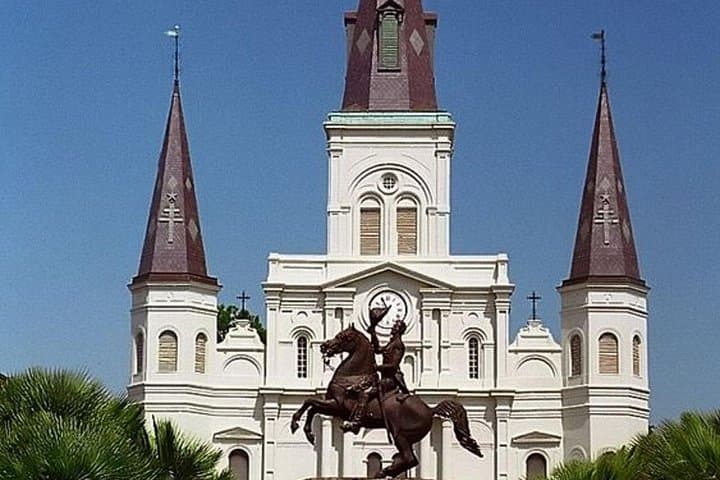 French Quarter Street Food Tour With a Local Guide — New Orleans Eats & History photo 2