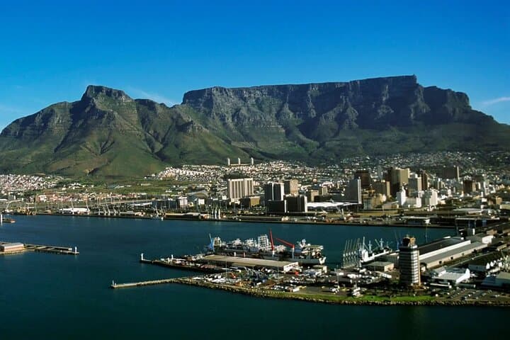 Table Mountain and Robben Island Private Tour: Cape Town Full-Day Historical and Nature Experience photo 3