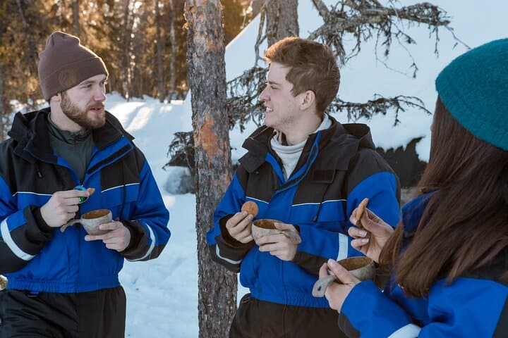Scenic Levi Snowshoe Trip — Guided Snowshoeing in Finnish Lapland photo 3