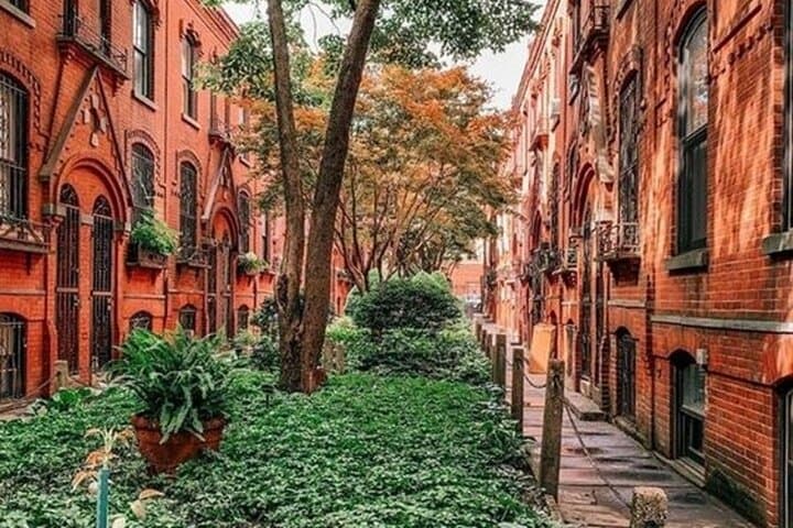 Private Soho, Little Italy & Chinatown Walking Tour — NYC Food, Architecture & History