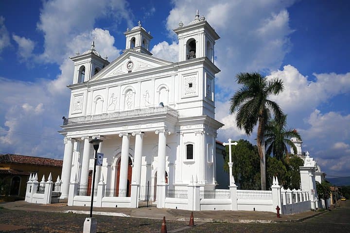 Cihuatán and Suchitoto Private Day Trip: Archaeology, Colonial Streets & Lake Suchitlán photo 1