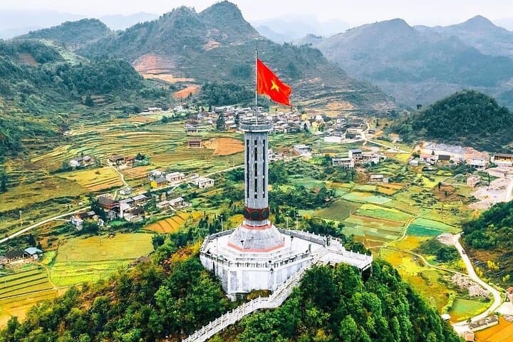 Ha Giang Loop 4-Day Adventure: Ma Pi Leng, Nho Que River & Dong Van Karst photo 2