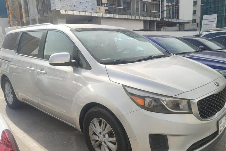 Private Dubai Airport Transfers: 2-Way Hotel Pickup & Drop-Off photo 2