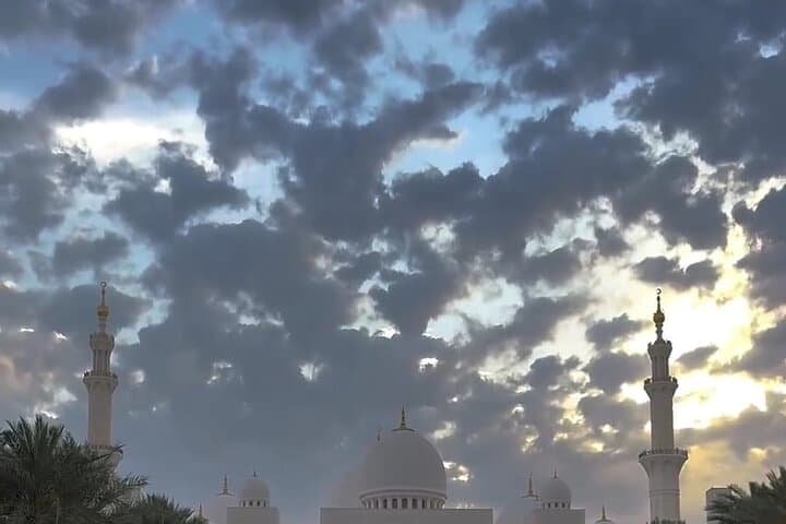 Abu Dhabi Full-Day Tour from Dubai: Sheikh Zayed, Ferrari World & Louvre Highlights photo 3