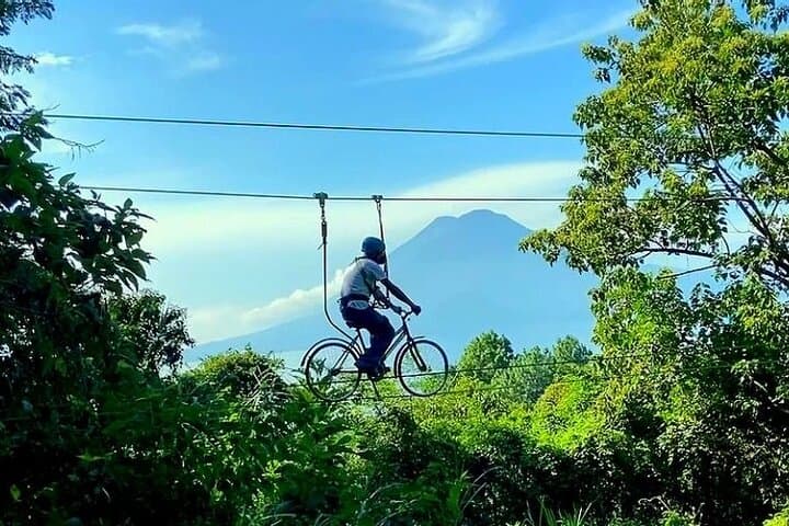 Hobbitenango & Altamira Parks Near Antigua Guatemala: Hobbit Huts, Giant Swing and Panoramic Views photo 2