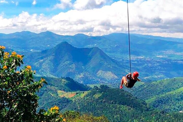 Hobbitenango & Altamira Parks Near Antigua Guatemala: Hobbit Huts, Giant Swing and Panoramic Views photo 5