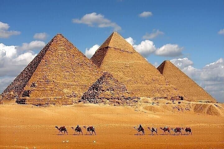 Private Day Tour to the Giza Pyramids and Great Sphinx — VIP Access and Guided Exploring photo 4
