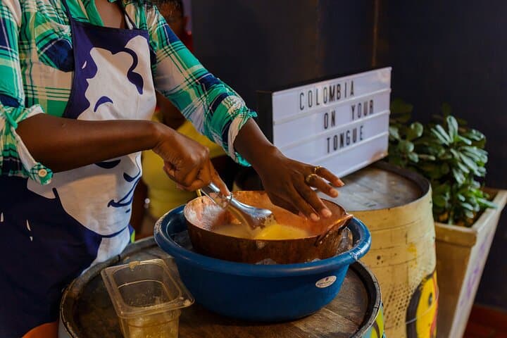 Colombian Fruit Tasting & Live Paila Ice Cream Experience in Cartagena photo 3