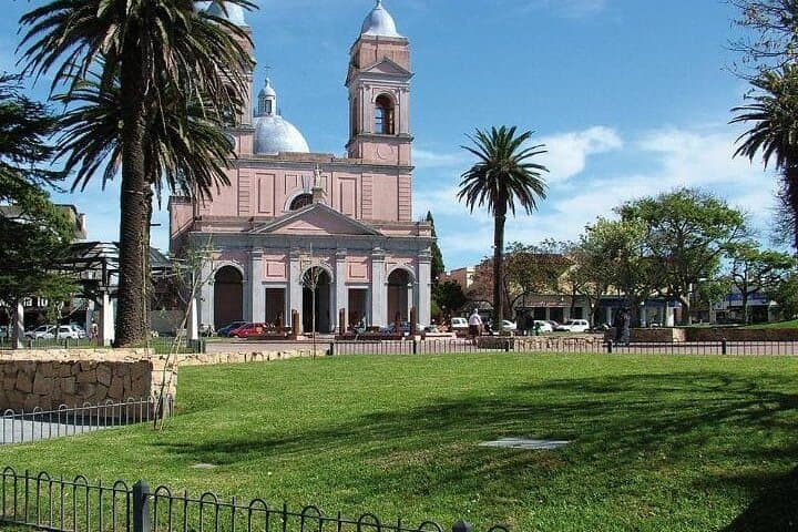 Private Have-It-Your-Way Tour in Punta del Este: Custom Coastal & Cultural Drive photo 4