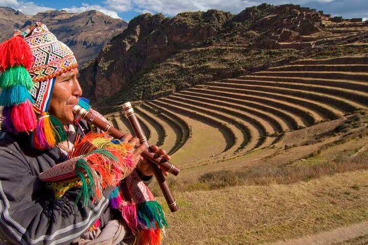 Sacred Valley VIP Full-Day: Chinchero, Moray, Maras, Ollantaytambo & Pisac photo 3