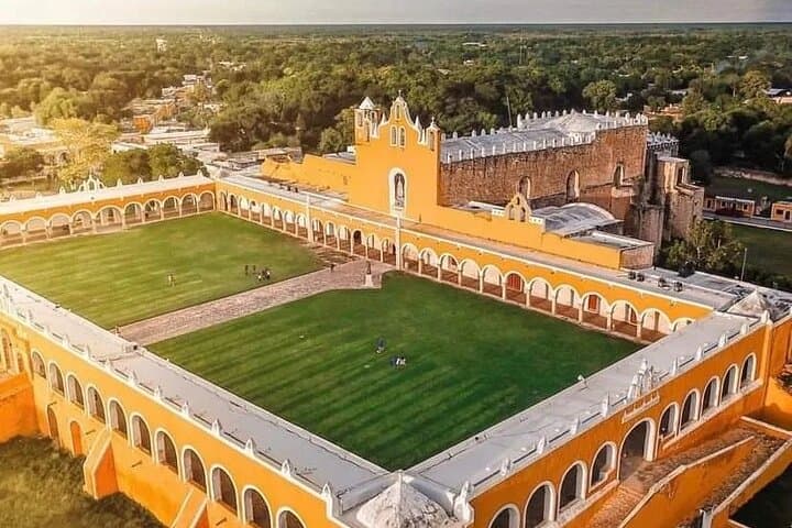 Day Trip to Chichén Itzá, Izamal & Yokdzonot Cenote from Mérida photo 3