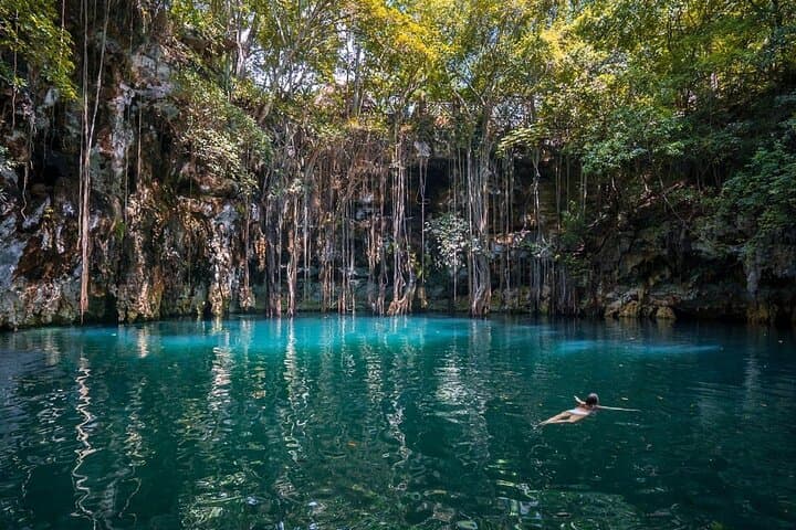 Day Trip to Chichén Itzá, Izamal & Yokdzonot Cenote from Mérida photo 5