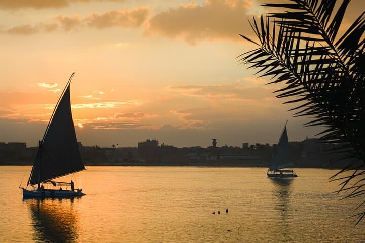 Private Nile Felucca Cruise in Cairo: Sunset Sailing with Transfers & Drinks
