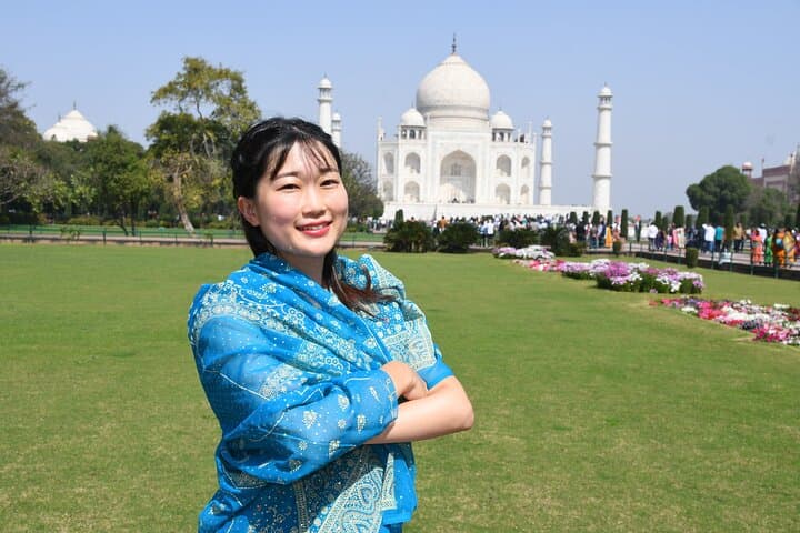 Private Taj Mahal Day Trip from Delhi: Full-Day Agra by Car photo 3