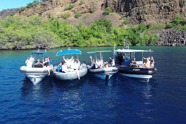 Kona's Deluxe Snorkel: Captain Cook Monument & Place of Refuge Adventure photo 4