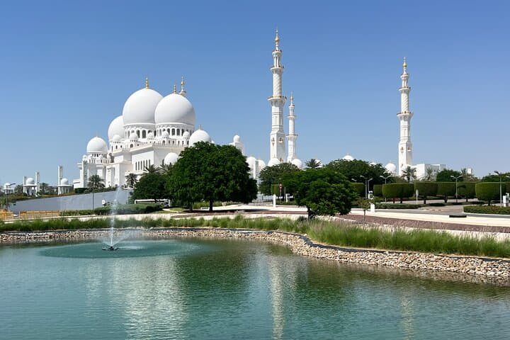 Abu Dhabi Private Tour: Sheikh Zayed Grand Mosque & BAPS Mandir from Dubai photo 3