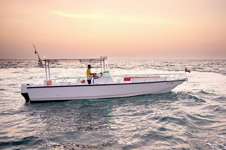 Private Dubai Boat Charter for Up to 10 Guests — Palm Jumeirah, JBR & Dubai Marina Cruise photo 2