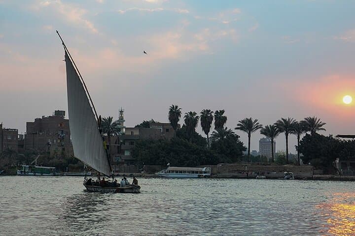 Cairo Nile Dinner Cruise: Sunset Buffet, Folkloric Show & River Lights photo 3