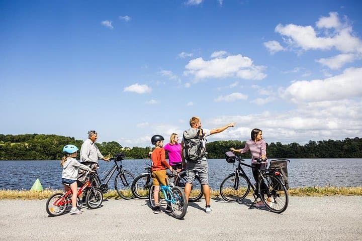 Gourmet Bike Ride Along the Ille-et-Rance Canal: Lanvallay to La Hisse