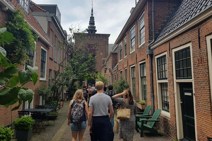 Haarlem 2-Hour Guided Walking Tour — Hofjes, Grote Markt & Canal Stories photo 3