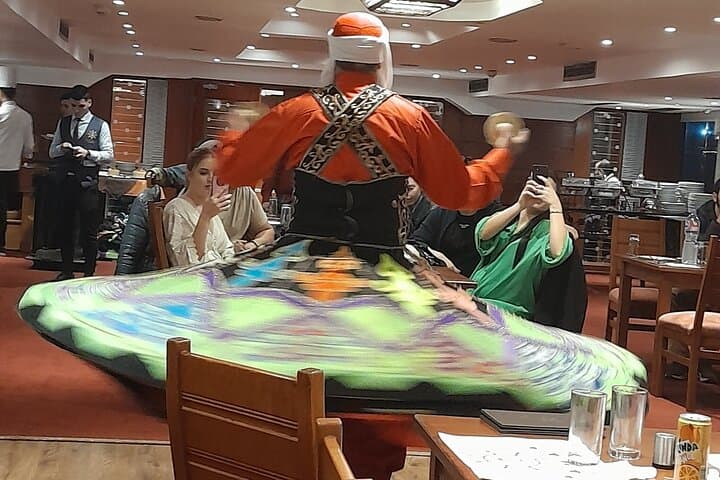 Cairo Nile Dinner Cruise with Belly Dance & Tanoura Show photo 2