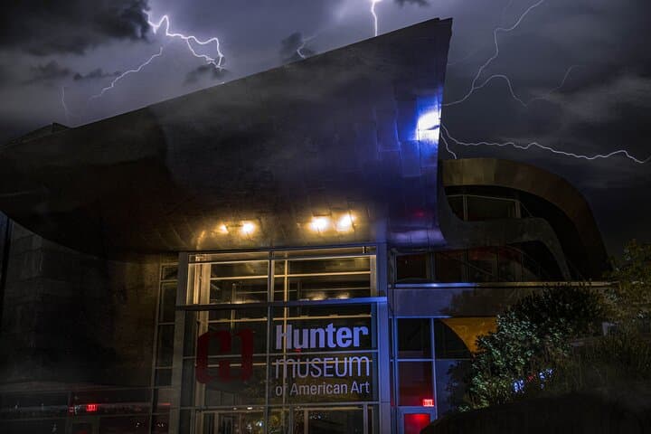 Chattanooga Crypts and Chills: Haunted Downtown Walking Tour
