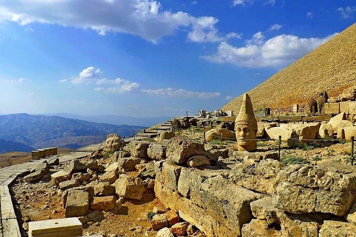 Mount Nemrut Tour from Istanbul — 2-Day Sunrise & Sunset at the Giant Statues photo 3
