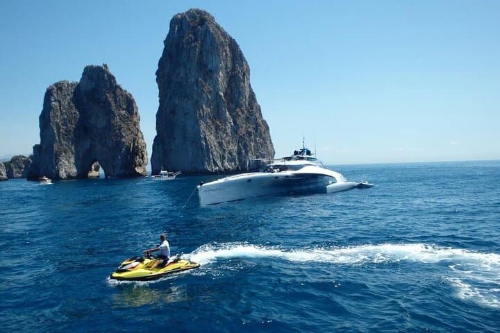 Capri Pass: Sorrento Boat Tour to Capri, Blue Grotto & Faraglioni photo 5