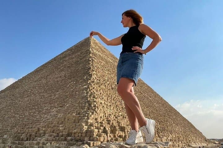 Day Trip to Cairo from Sharm El Sheikh: Pyramids, Sphinx & Egyptian Museum photo 2