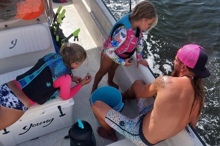 Crystal River Full-Day Scalloping Trip with Captain Paul and Lucas photo 4