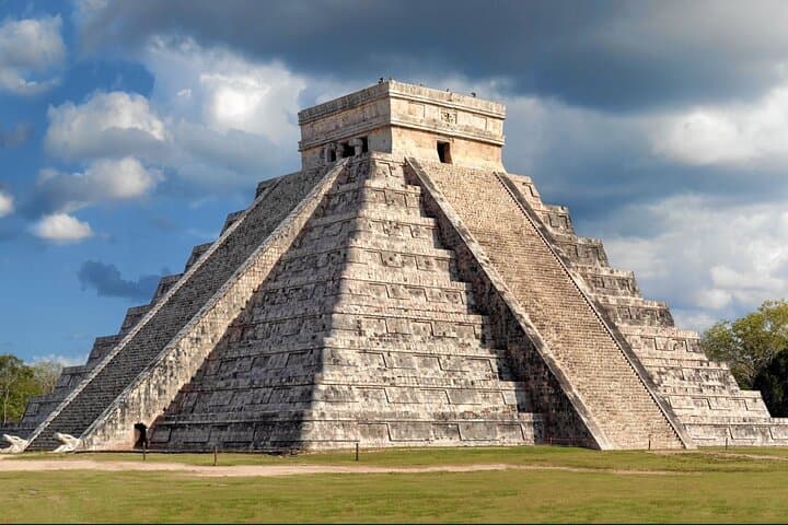 Private Chichen Itza & Cenote Day Trip from Valladolid — All-Inclusive Experience photo 2