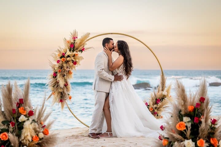 Los Cabos Beach Photo Session — Capture the Arch and Iconic Rock Formations photo 5