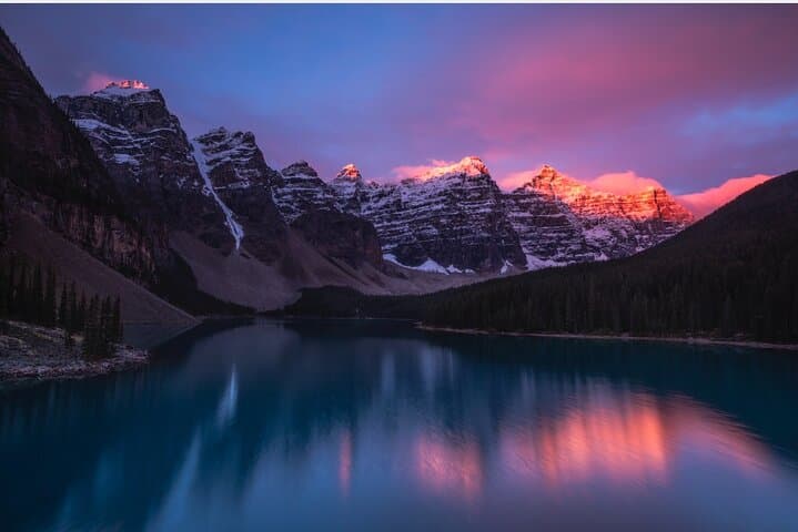 Moraine Lake and Lake Louise Explorer: A 3‑Hour Banff Day Trip photo 1