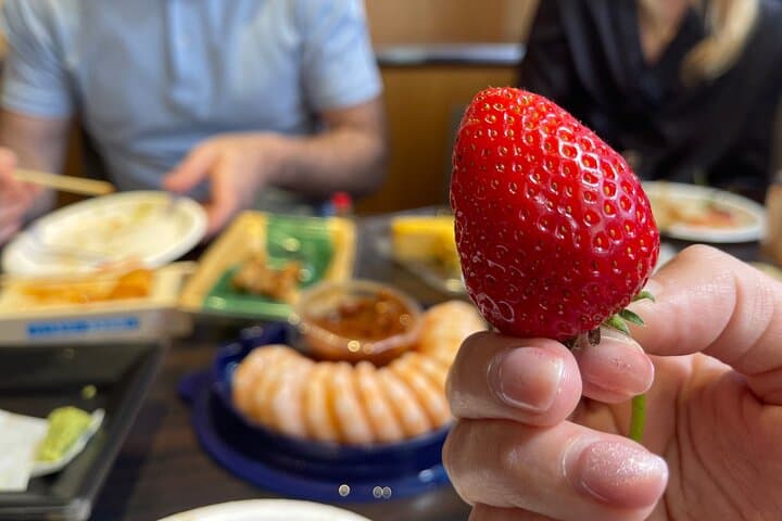 Classic Tsukiji Market Food Tour: Inner & Outer Market Morning Experience photo 5