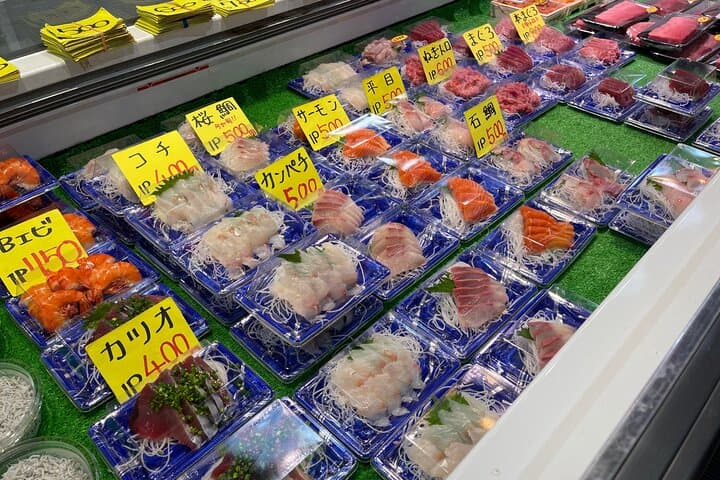 Classic Tsukiji Market Food Tour: Inner & Outer Market Morning Experience photo 6