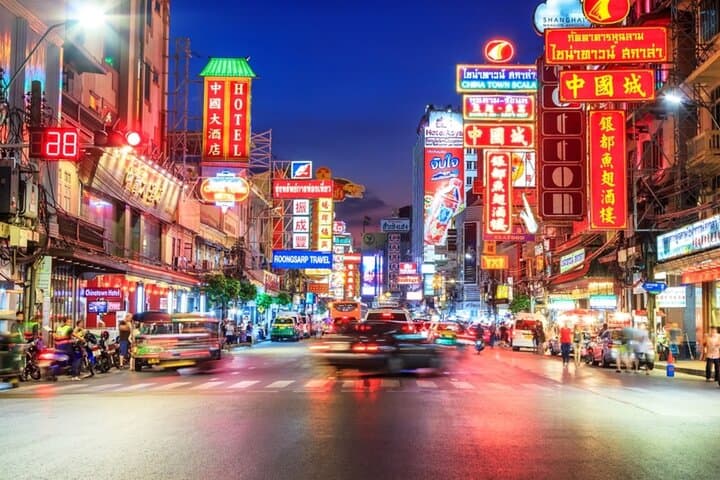 Bangkok Discovery: Wat Arun, Flower Market & Chinatown Evening Tour photo 2