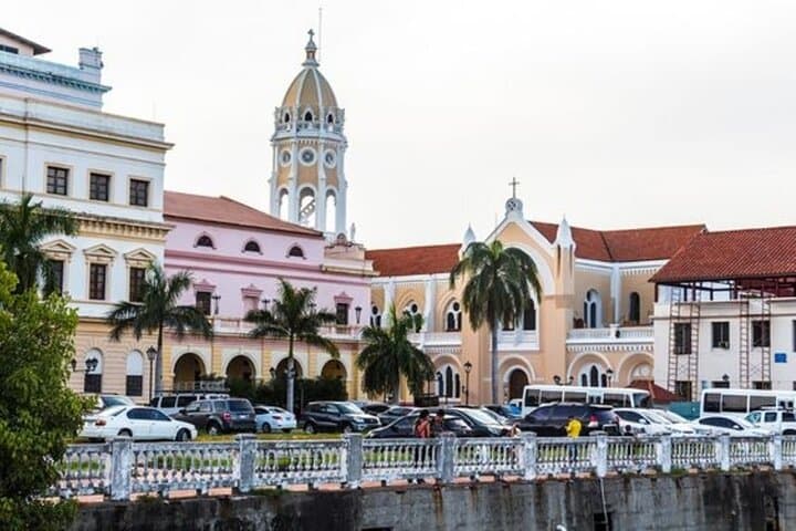 Panama City Street Food Tour with Local Guide — Coffee, Ceviche & Rooftop Rum photo 2