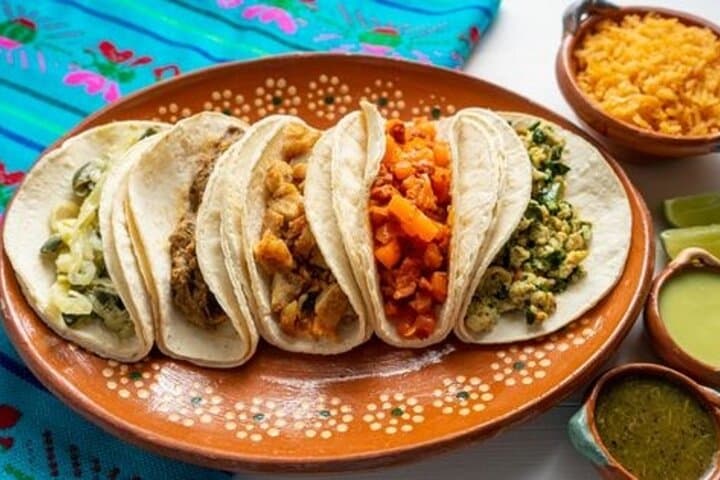 Eat Like a Local: Cancun Street Food Tour with a Local Guide photo 1