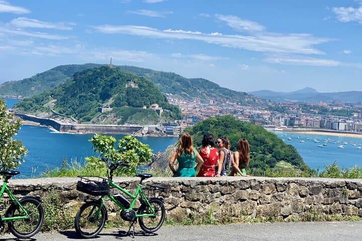 Explore San Sebastián by Electric Bike: Small-Group City Tour photo 6